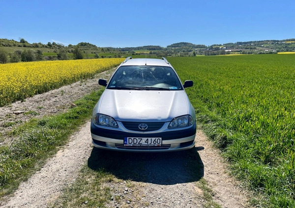 Toyota Avensis cena 7000 przebieg: 252000, rok produkcji 2001 z Bielawa małe 529